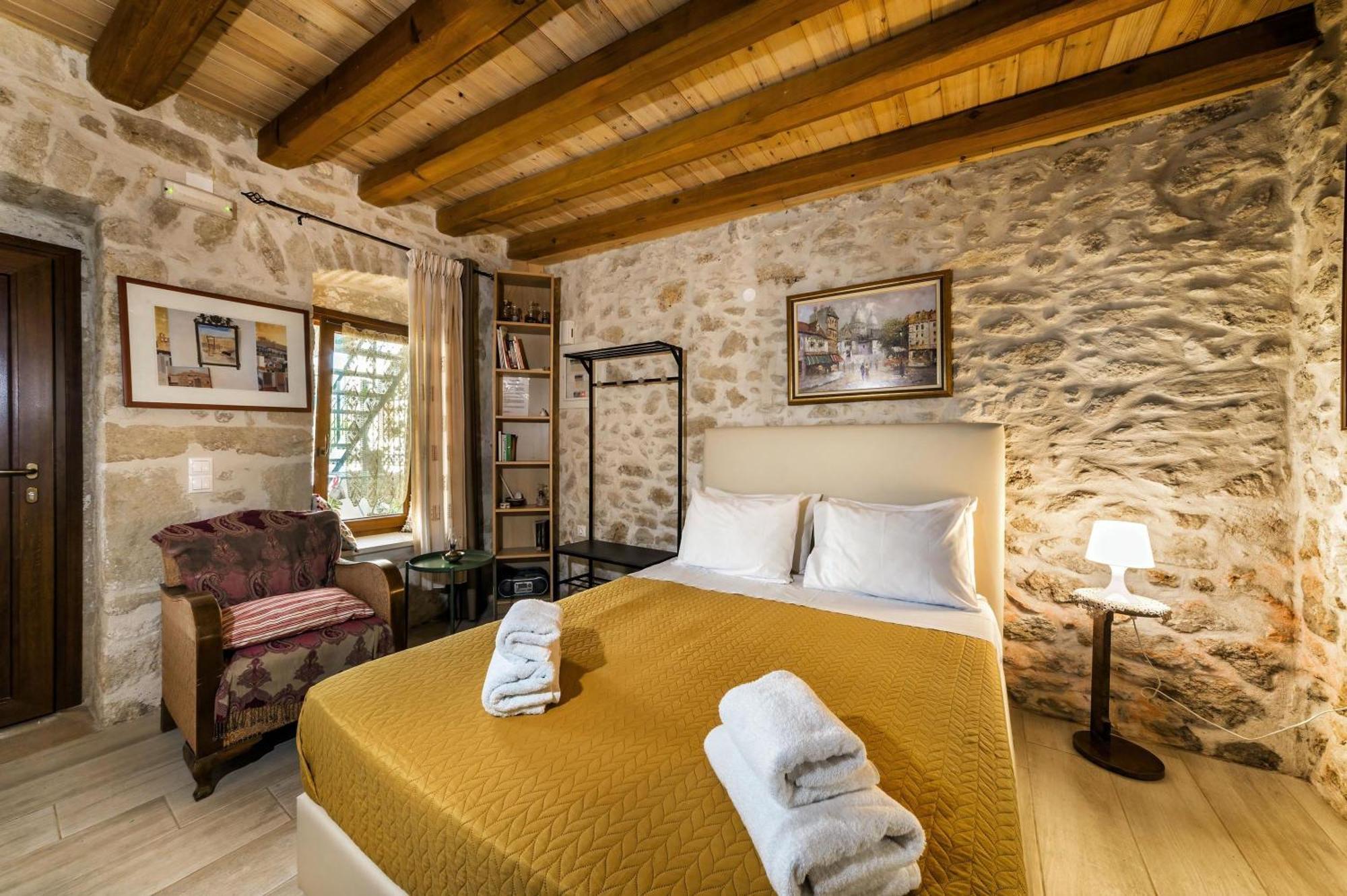 Guest House Aphrodite Kato Archanes Exterior foto
